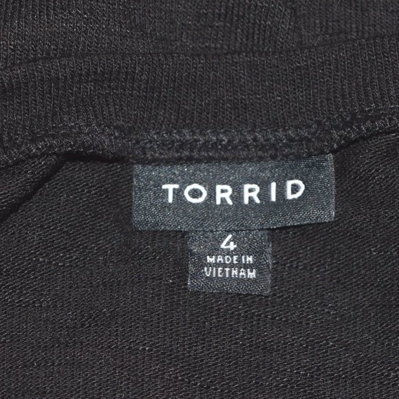Torrid  Black Knit top size 4 - Picture 4 of 7